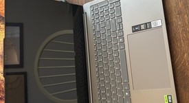 Mint
													Lenovo Yoga Laptop, photo 4 of 9