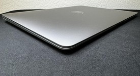 Fair
													MacBook Air 2020 - 13" - I5, Gray, 512 GB, 8 GB, photo 4 of 7