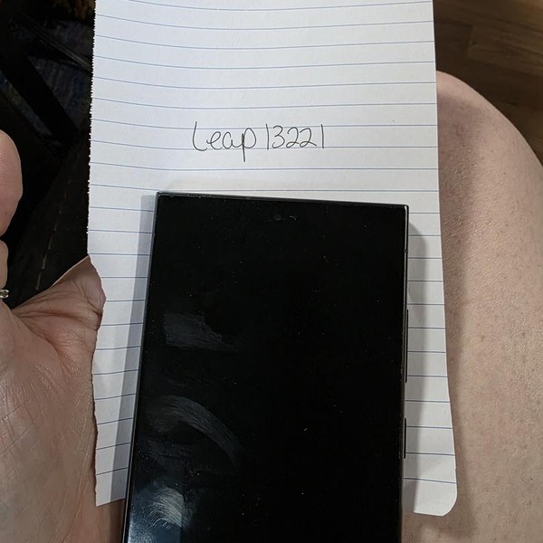 Samsung Galaxy S24 - Unlocked, 256 GB, Gray, 8 GB, SM-S921U1