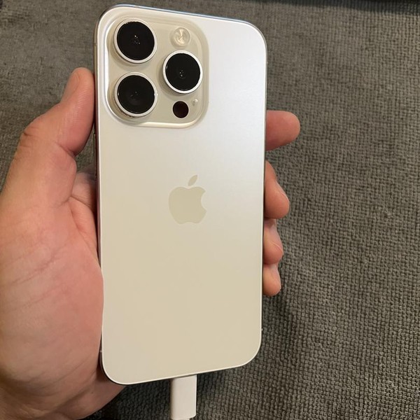 Apple iPhone 15 Pro - Unlocked, 128 GB, White, A2848