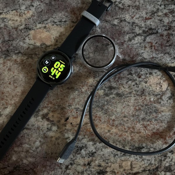 Garmin Vivoactive 5 - Black