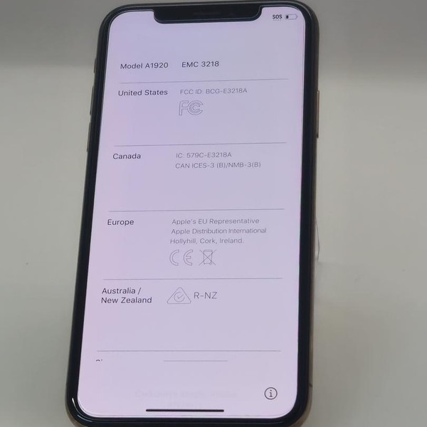 Apple iPhone Xs - Unlocked, 64 GB, Gold, A1920