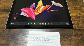 Good
													Microsoft Surface Pro 5 (2017) - Wi-Fi, Silver, 256 GB, 8 GB, photo 1 of 5