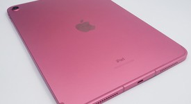 Mint
													Apple iPad 10th Gen - Unlocked, Pink, 64 GB, A2757, photo 5 of 5