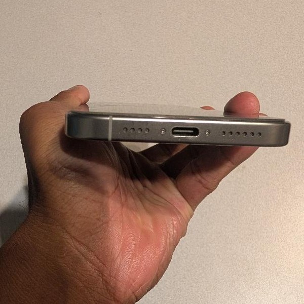 Apple iPhone 16 Pro Max - Spectrum, 256 GB, Natural, A3084