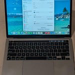 Good MacBook Pro 2022 - 13 inch - 256 GB, Gray, 8 GB, Apple M2