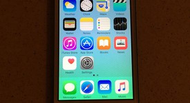 Good
													Apple iPod Touch 5th Gen - Wi-Fi, Blue, 32 GB, photo 3 of 9