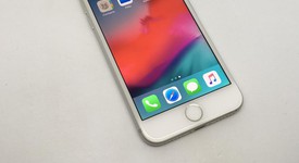 Good
													Apple iPhone 7 - Sprint, Silver, 32 GB, A1660, photo 2 of 12