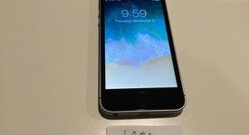 Good
													Apple iPhone SE 1st Gen 2016 - AT&T, Grey, 16 GB, A1662, photo 1 of 11