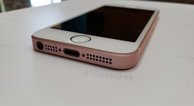 Good
													Apple iPhone SE 1st Gen 2016 - Verizon, Gold, 16 GB, A1662, photo 2 of 7