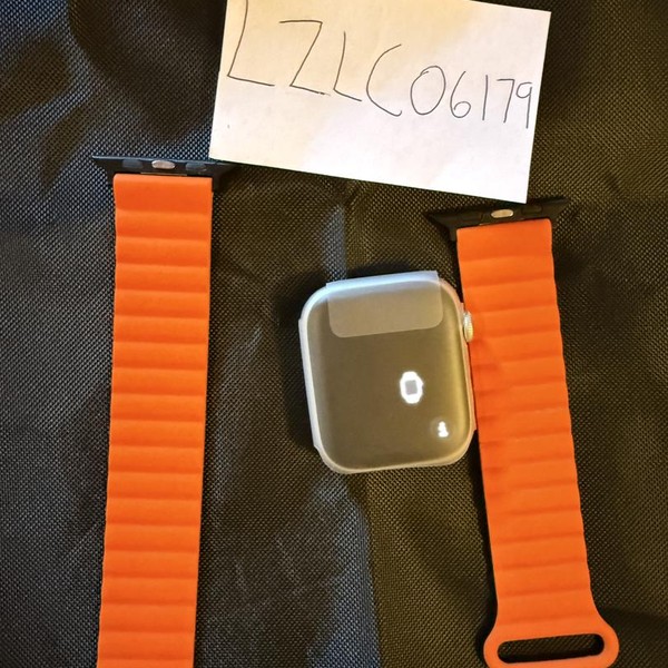 Apple Watch Series 9 45mm - Unlocked, Silver, A2984 - Cellular, Aluminum