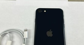 Mint
													Apple iPhone SE 3rd Gen 2022 - Unlocked, Midnight, 64 GB, A2595, photo 2 of 8