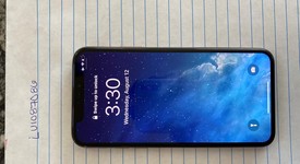 Mint
													Apple iPhone Xs - Verizon, Gold, 64 GB, A1920, photo 5 of 6
