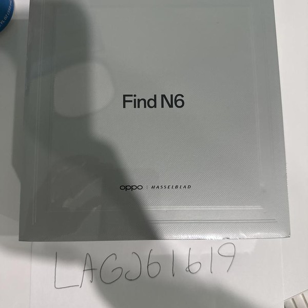 Oppo Find N6 - Unlocked Non-US, 512 GB, Titanium, 16 GB