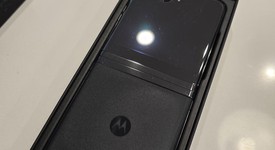 Mint
													Motorola Razr (2024) - T-Mobile, Gray, 256 GB, 8 GB, photo 2 of 10