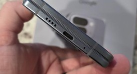 Good
													Google Pixel 10 Pro Fold - T-Mobile, Moonstone, 256 GB, GU0NP, photo 5 of 9