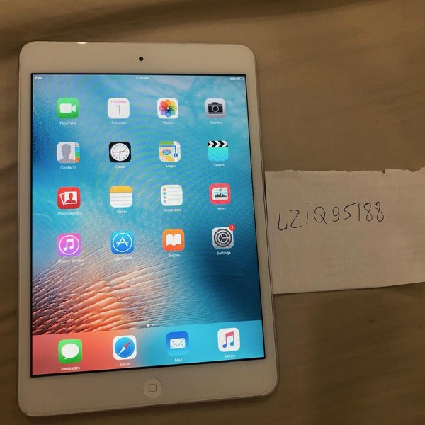 Apple iPad Mini - Wi-Fi, 16 GB, Silver