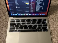 MacBook Pro 2017 (No Touch Bar) - 13"