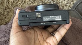 Mint
													Sony ZV-1, photo 2 of 6