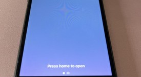 Good
													Apple iPhone SE 3rd Gen 2022 - Unlocked, Midnight, 128 GB, A2595, photo 2 of 5