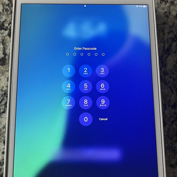 Apple iPad Air (3rd Gen) - Wi-Fi, 64 GB, Silver