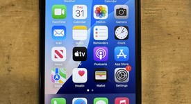 Fair
													Apple iPhone SE 3rd Gen 2022 - T-Mobile, Midnight, 64 GB, A2595, photo 1 of 10