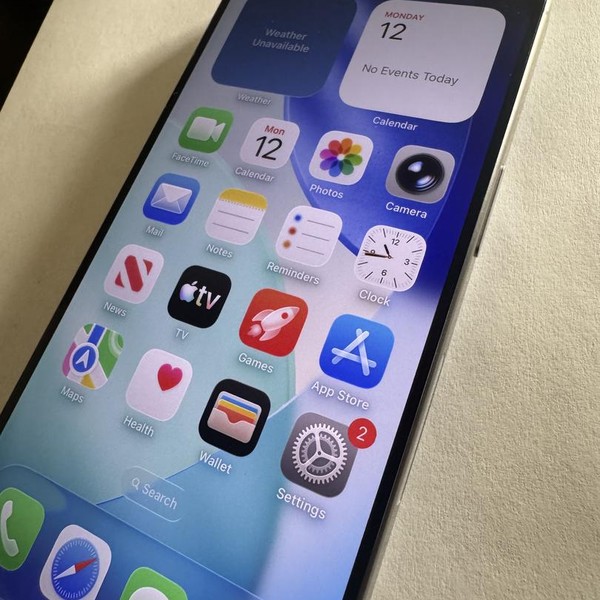 Apple iPhone 15 Pro - Unlocked, 256 GB, White, A2848