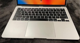 Good
													MacBook Air 2020 - 13" - I3, Silver, 256 GB, 8 GB, photo 4 of 12