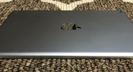 Mint
													Apple iPad 6th Gen - Wi-Fi, Gray, 32 GB, A1893, photo 4 of 8
