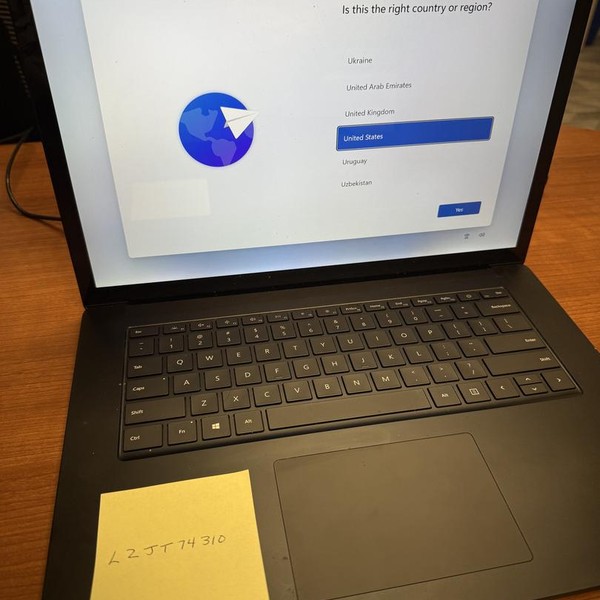 Microsoft Surface Laptop 4 - 1 TB, Black, 32 GB, Intel Core i7, 15 inch