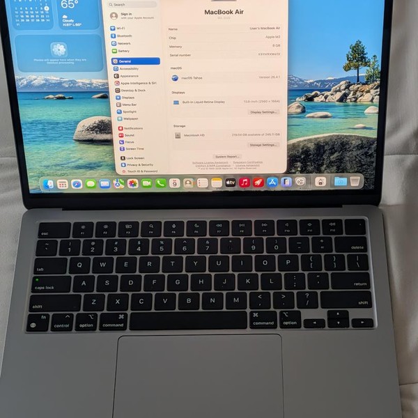 MacBook Air 2022 (M2) - 13 inch - 256 GB, Gray, 8 GB, Apple M2