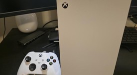 Mint
													Xbox Series X (2020) - Robot White, 1 TB, All-Digital, photo 1 of 7