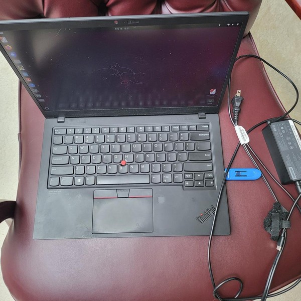 Lenovo ThinkPad X1 Carbon (7th Gen) - 512 GB, 16 GB, Intel Core i7