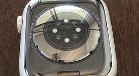 Good
													Apple Watch Series 7 45mm - Unlocked, Starlight, A2477 - Cellular, Aluminum, photo 3 of 7