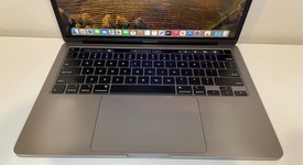 Good
													MacBook Pro 2020 - 13" - I5, Gray, 1 TB, 32 GB, photo 6 of 6