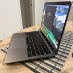 Good MacBook Air 2018 - 13 inch - 256 GB, Gray, 8 GB, Intel Core i5