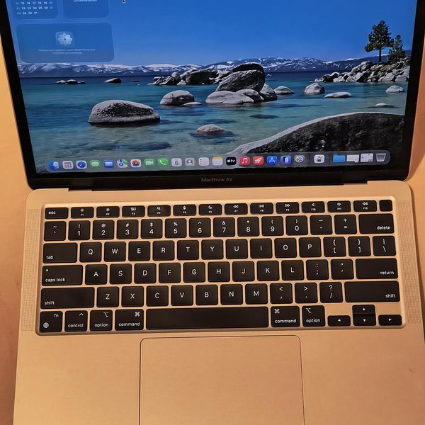 MacBook Air 2020 - 13 inch - 256 GB, Silver, 8 GB, Apple M1