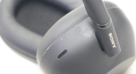 Used
													Sony WH-1000XM6 - Black, photo 3 of 8