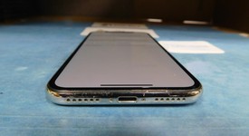 Good
													Apple iPhone X - Unlocked, Silver, 256 GB, A1901, GSM, photo 3 of 5