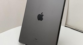 Fair
													Apple iPad 8th Gen - Unlocked, Gray, 32 GB, A2428, photo 3 of 7
