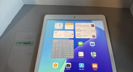 Fair
													Apple iPad 8th Gen - Wi-Fi, Gold, 128 GB, A2270, photo 1 of 5