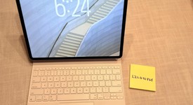 Good
													Apple iPad Air 13" (M3) 2025 - Unlocked, Purple, 1 TB, photo 5 of 5