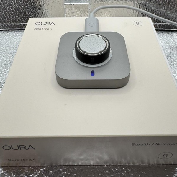 Oura Ring Gen 4 - Stealth, Size 9