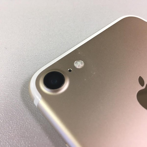 Apple iPhone 7 - Unlocked, 32 GB, Gold, A1660