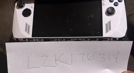 Mint
													Asus ROG Ally 7" - Z1 Extreme, White, 512 GB, 16 GB, Ryzen Z1 Extreme, photo 3 of 19