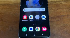 Good
													Samsung Galaxy Z Flip4 5G - Unlocked, Blue, 128 GB, 8 GB, SM-F721U1, photo 2 of 4