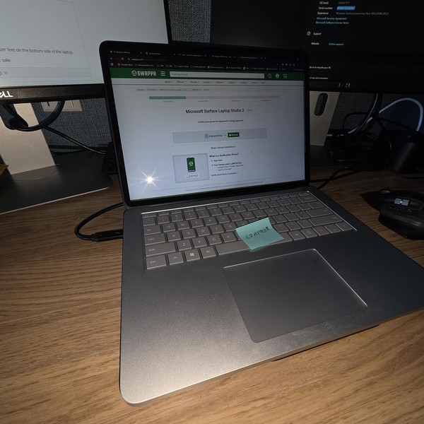 Microsoft Surface Laptop Studio 2 - 512 GB, Platinum, 16 GB, Intel Core i7