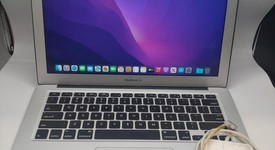 Good
													MacBook Air 2017 - 13" - I5, Silver, 128 GB, 8 GB, photo 1 of 8