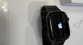 Mint
													Apple Watch Series 10 46mm - Unlocked, Slate, A3003 - Cellular, Titanium, photo 3 of 7