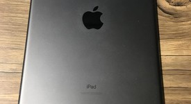 Good
													Apple iPad 7th Gen - Unlocked, Gray, 32 GB, A2200, photo 3 of 7